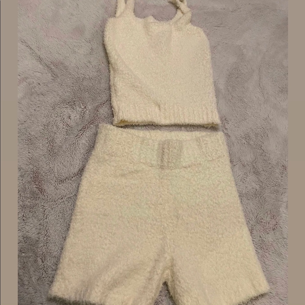 Skims cozy set